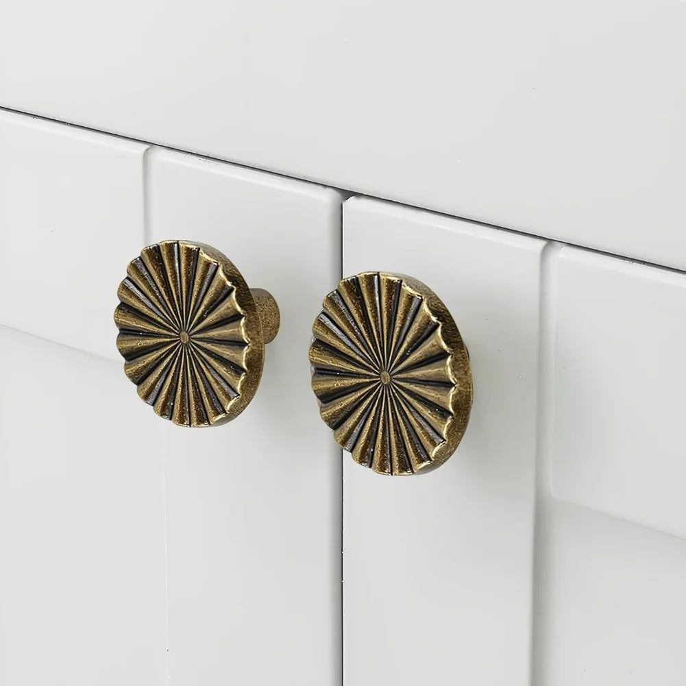 Retro Cabinet Door Handles Zinc Alloy Drawer Knobs Screws Window