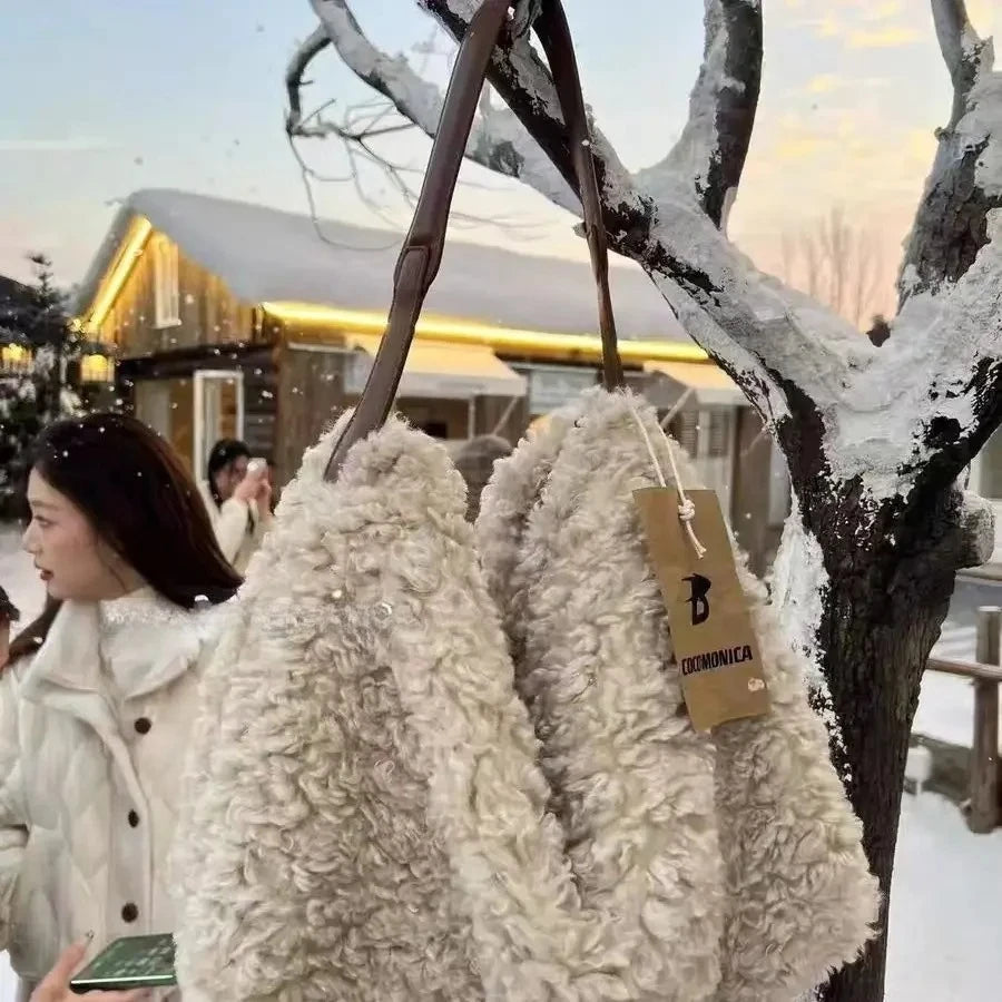 Autumn Winter New Lamb Wool Tote Bag Loose Plush Shoulder Bag Large Capacity Furry Crossbody Bag Fashionable and Versatile New Peaceful Pleasures Health and Wellness