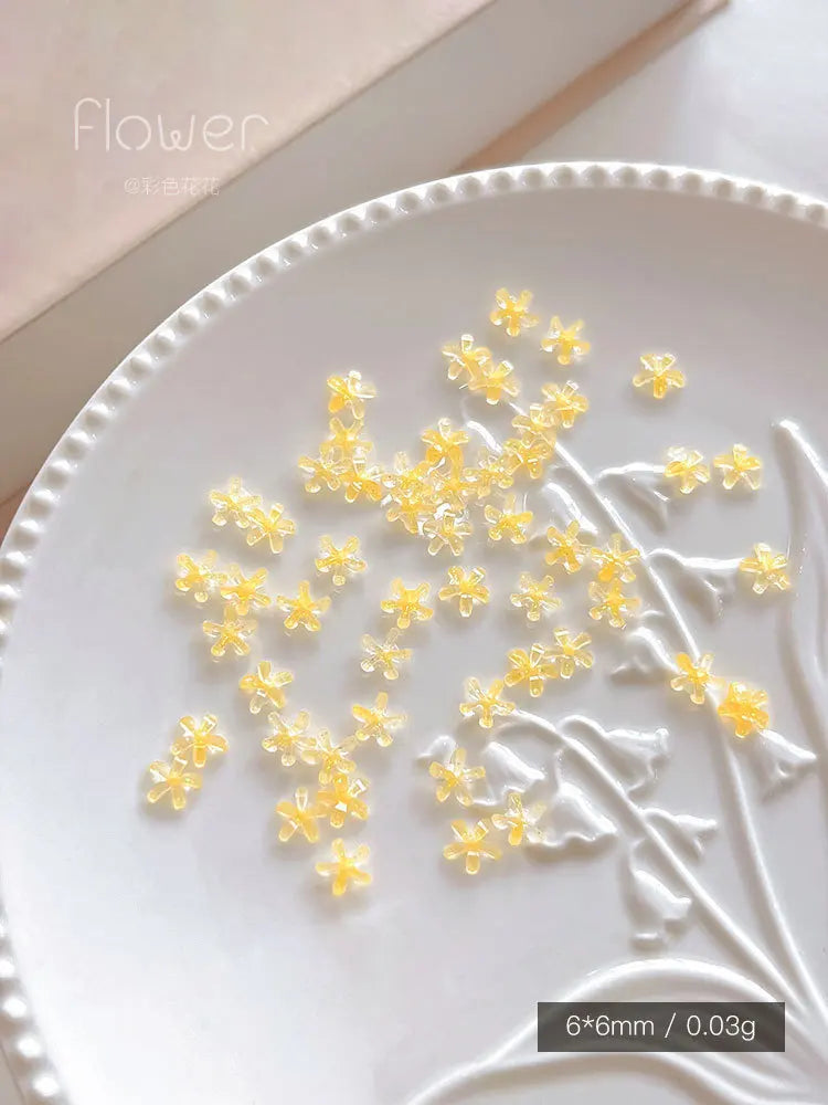 3D White Daisy Flower Nail Charms | Flat Back Resin Art Decor
