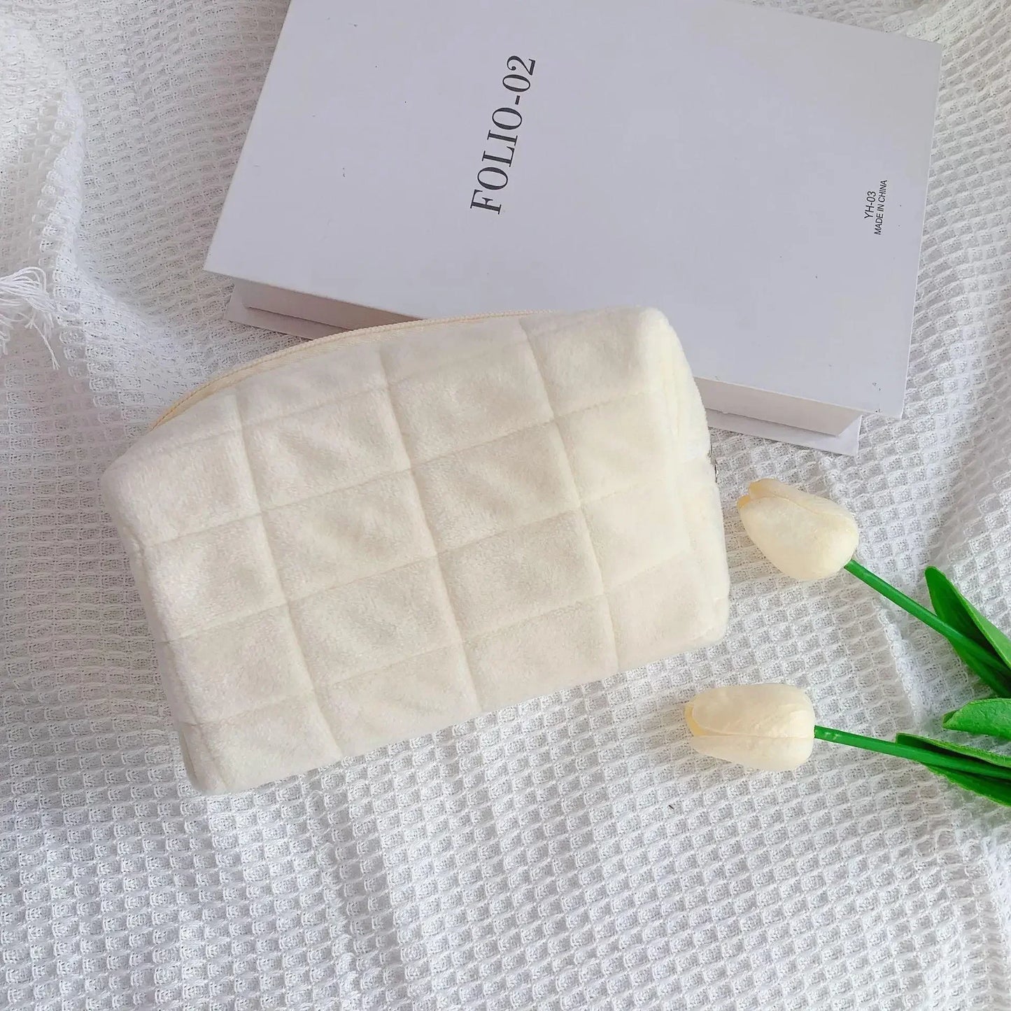 Large Solid Fur Cosmetic Storage Bag Women Zipper Makeup Organizer Handbag Stationery Pencil Case Travel Make Up Toiletry Punch Peaceful Pleasures Health and Wellness Cream white
