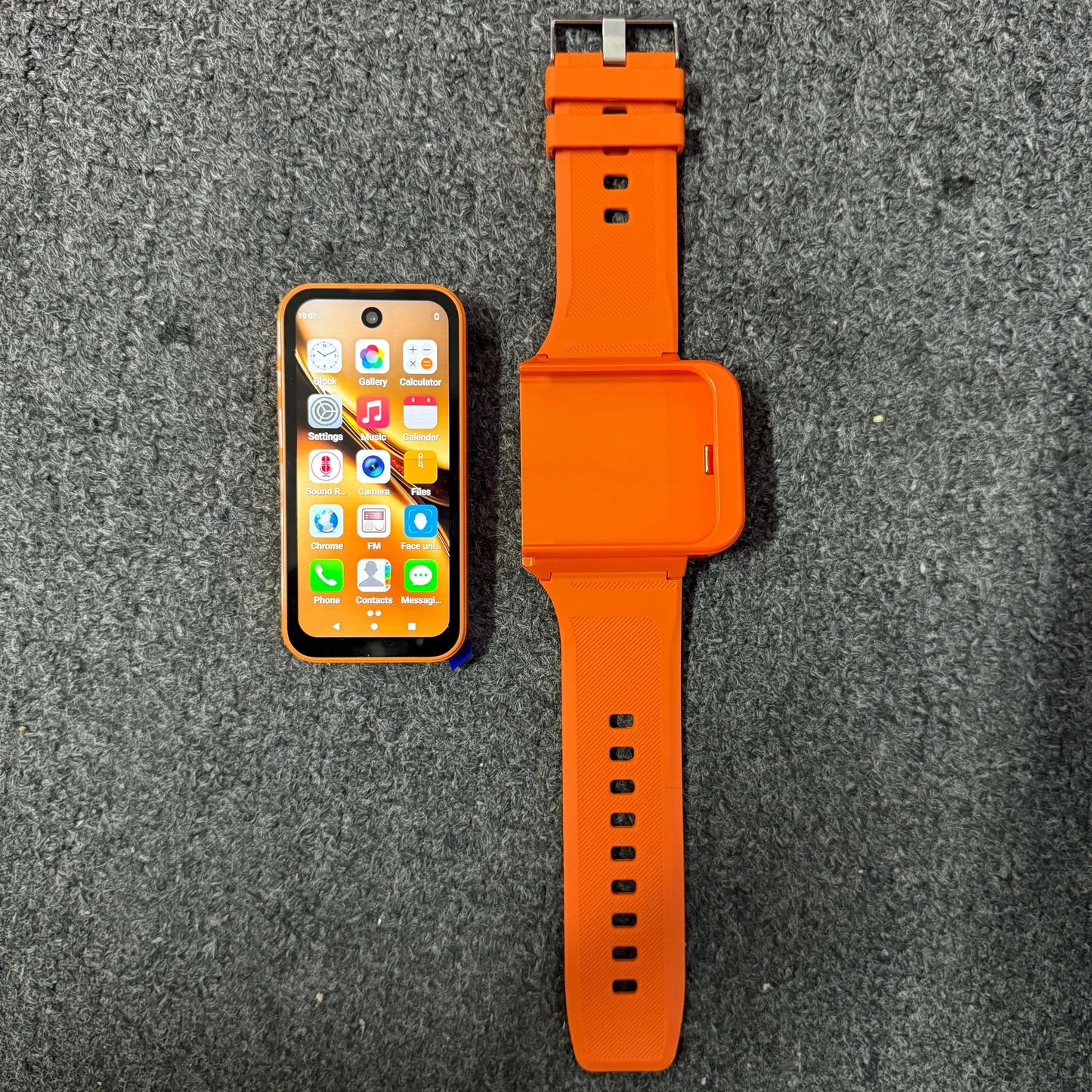 GOLDENSPIKE 3.97" Android 12 Smartwatch Phone 4G LTE 8GB+256GB