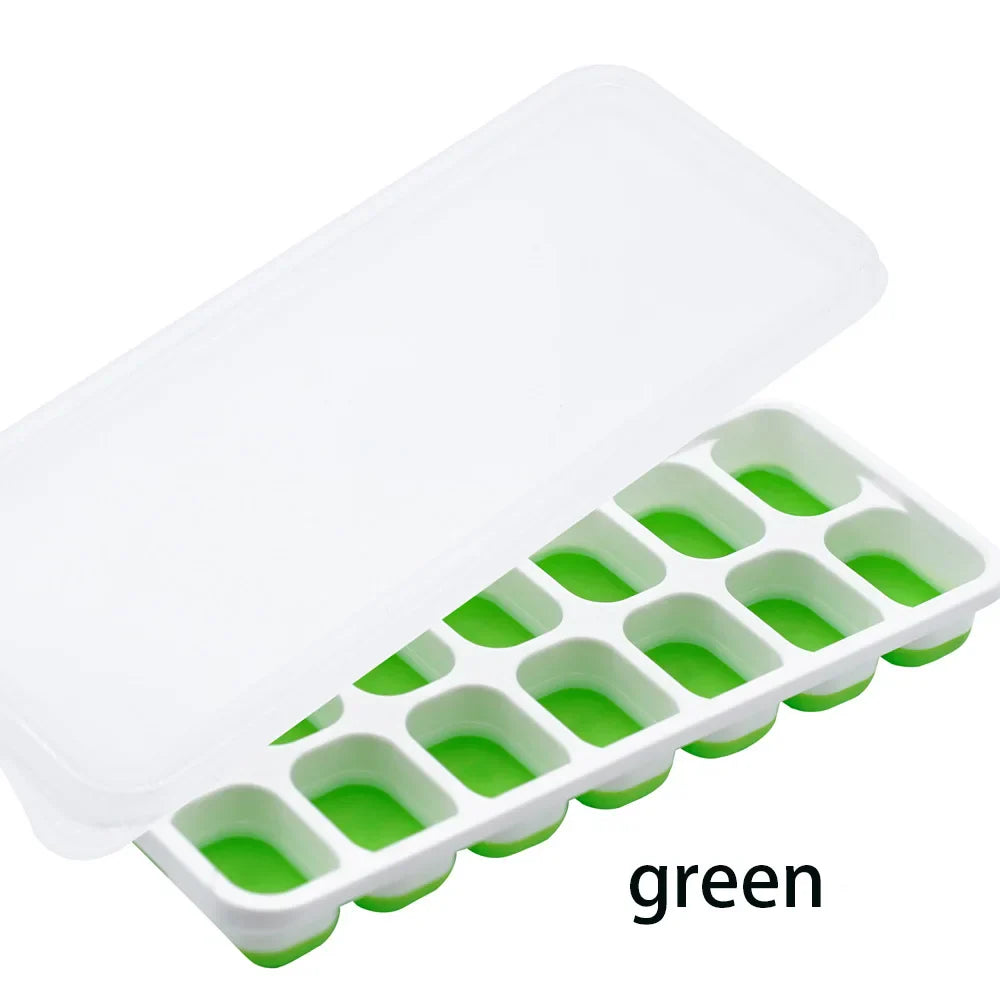 14-Grid Silicone Ice Cube Tray with Lid – Stackable & Eco-Safe