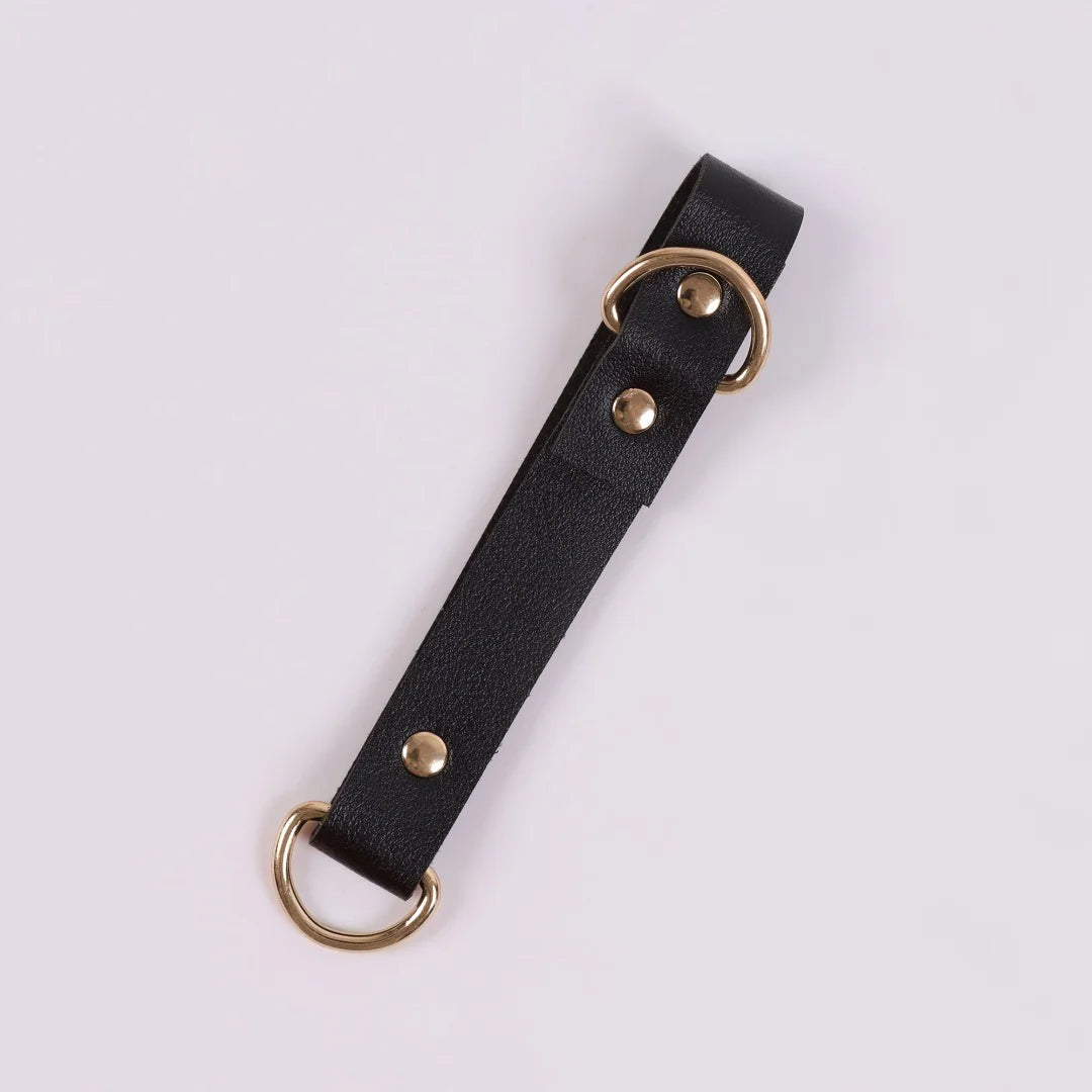 Renaissance Retro Skirt Clip Artificial PU Leather Cup Holder