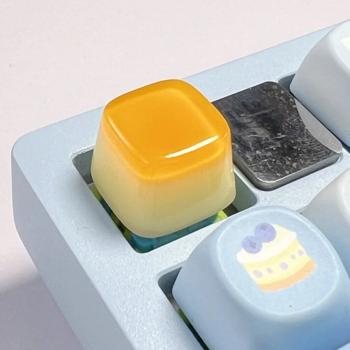 Personalized Creative Design Resin Simulation Caramel Pudding Keycap Mango Jelly Cross Axis Mechanical Keyboard Keycaps Single Peaceful Pleasures Health and Wellness YELLOW