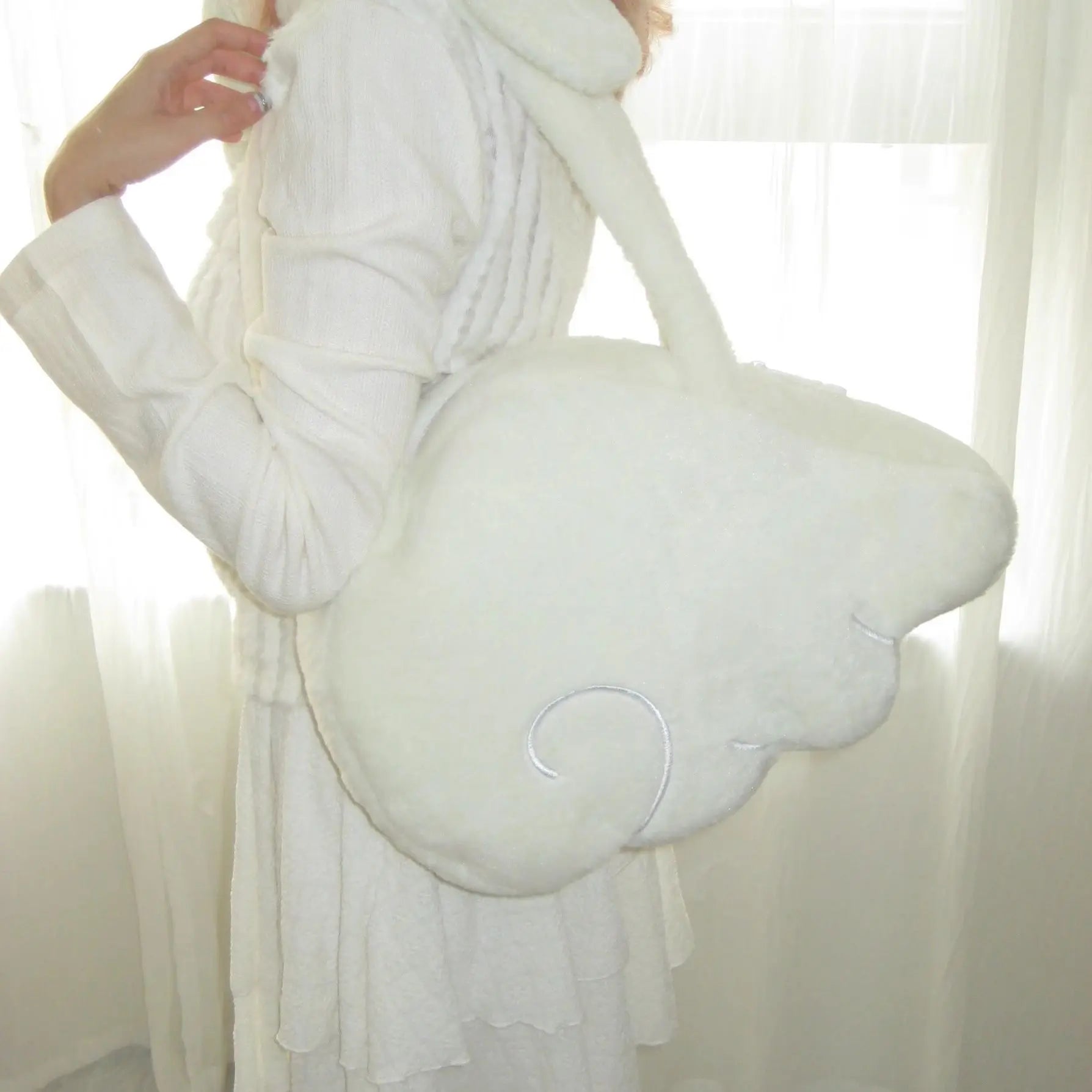 Original New Snow Melting Angel Plush Wing Bag Hand Held One Shoulder Design Cute Bag Student Travel Bag Fashionable Versatile Peaceful Pleasures Health and Wellness