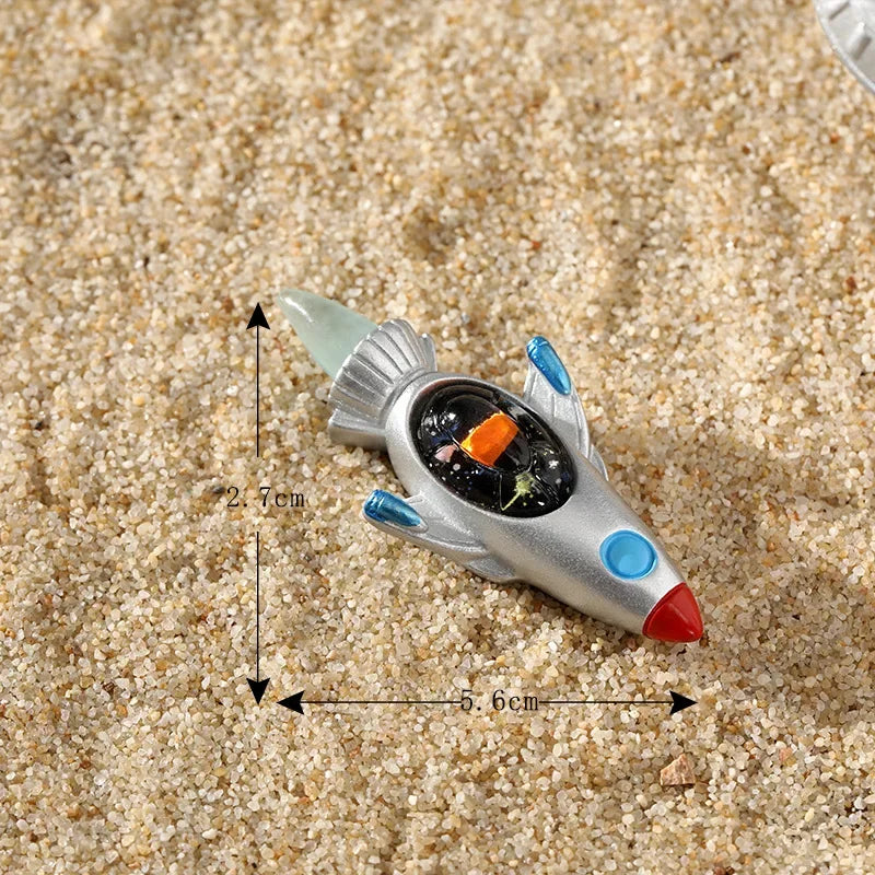 1pc Planet Astronaut and Bunny Rabbit Creative Cartoon Figure Ornament Miniature Resin Craft DIY Accessories Decoration лягушки Peaceful Pleasures Health and Wellness 8