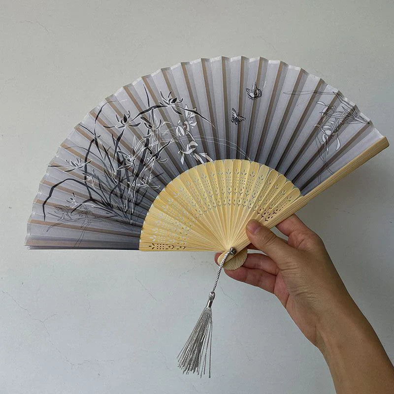Chinese Silk Folding Fan – Retro Floral Hanfu Gift | 38cm