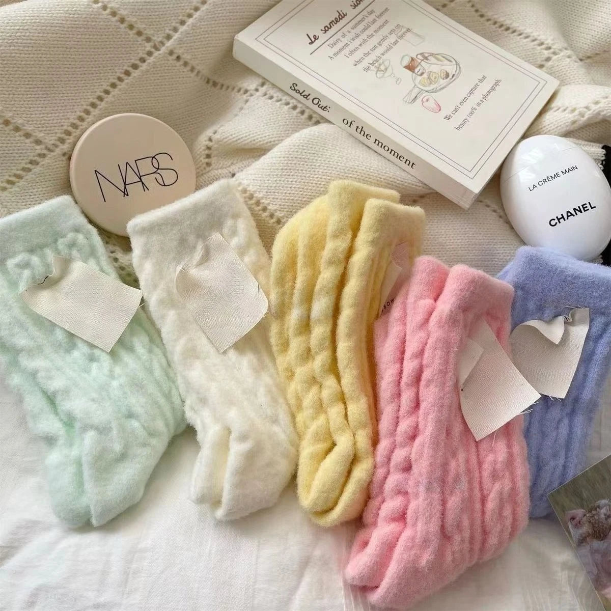 New Soft and Fluffy Fluffy Socks Autumn Winter Thicken and Thickened Macaron Color Mid Calf Sock for Cold Protection Solid Color Peaceful Pleasures Health and Wellness