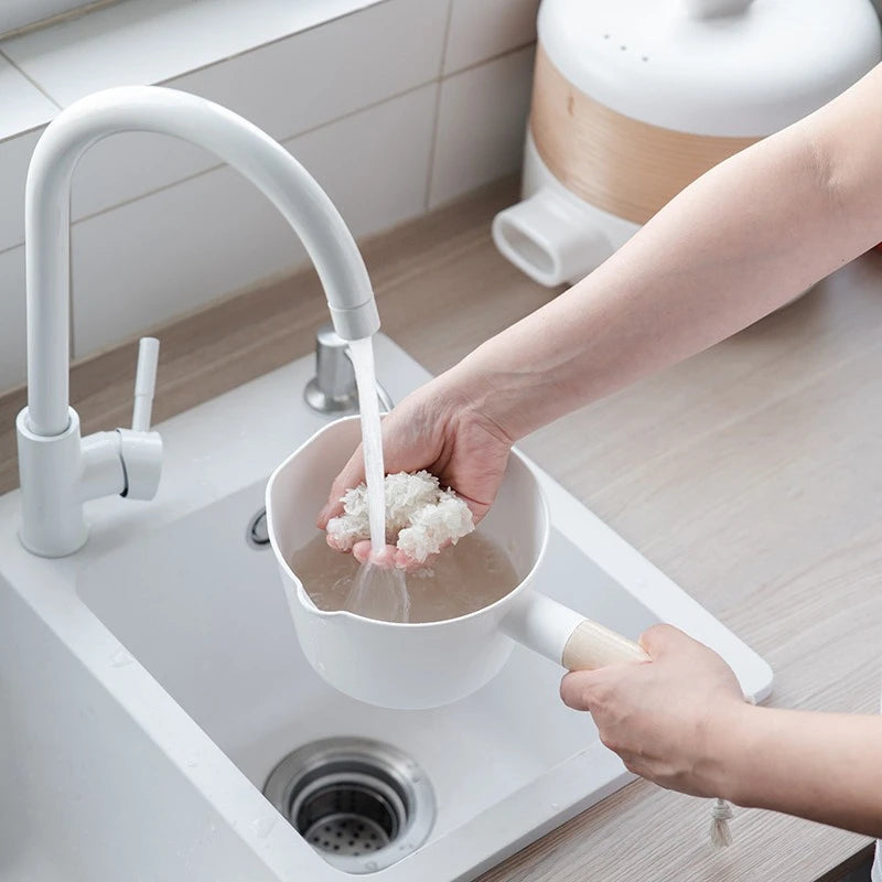 Large Plastic Water Ladle Scoop with Wooden Handle – 15.8cm Bowl, Kitchen & Bathroom Use