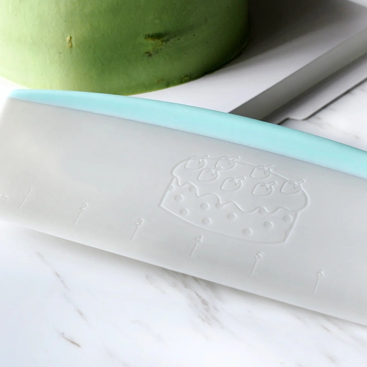 9inch Plastic Pastry Bench Scraper Chopper Cake Cutter Scale Multipurpose Kitchen Gadget Pizza Cutters Baking Bread Dough Peaceful Pleasures Health and Wellness