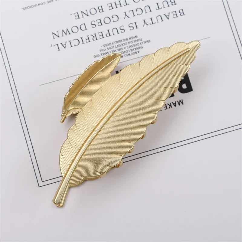 Hollow Butterfly Tassel Hair Clips – Vintage Gold Metal Pins