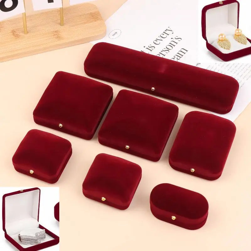 Red Flocking Gold Buckle Jewelry Box Pendant Ring Necklace Earring Bracelet Display Storage Box Packaging Box Wedding Rings Box Peaceful Pleasures Health and Wellness