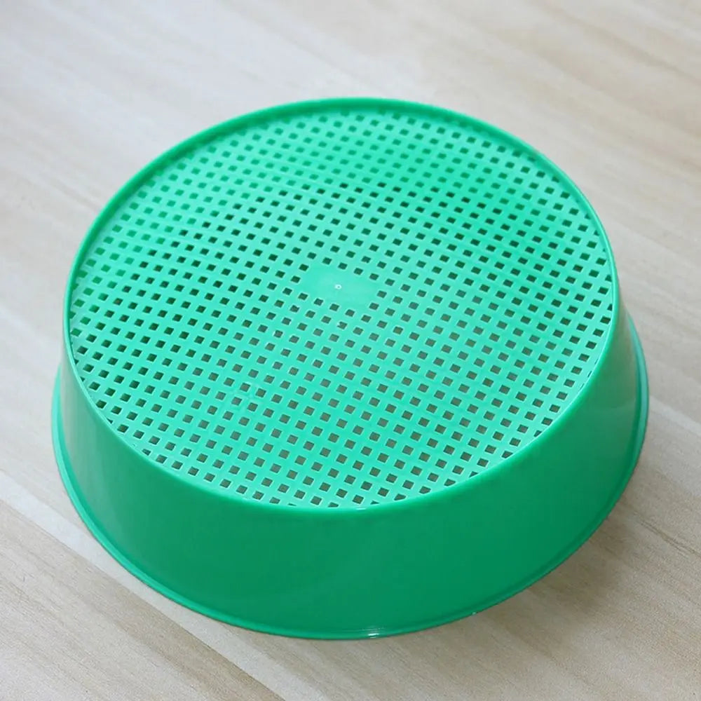 Portable Plastic Garden Soil Sieve – Washable Seedling Sifter