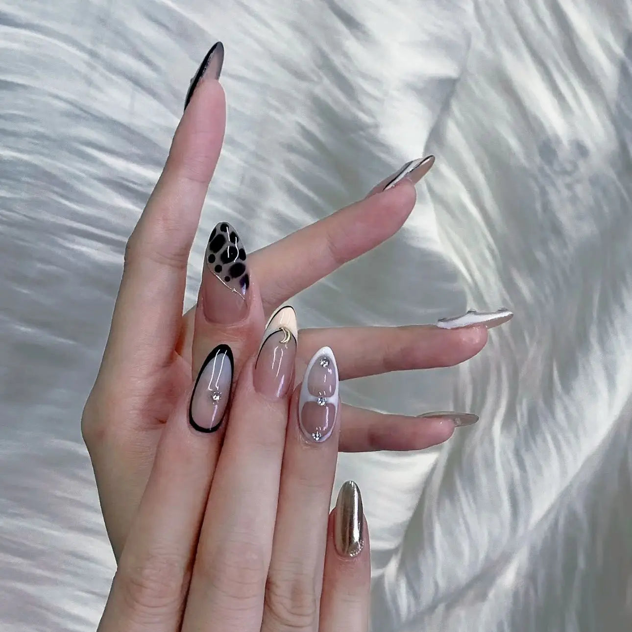 10pcs Handmade Y2k Almond Press on Nails Sweet Cool Crocodile Print Fake Nail Tips Wearable Summer Spice Girl French False Nails Peaceful Pleasures Health and Wellness