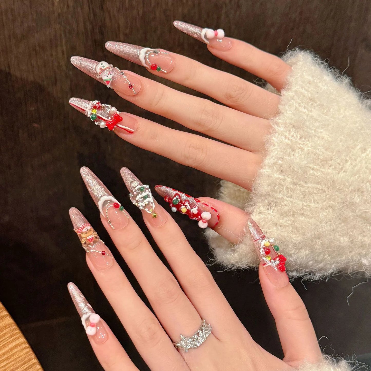 10PCS Handmade Christmas Press on Nails 3D Pearl Wreath Decor Fake Nail Tips Wearable Long Red Green False Nails Almond Fashion Peaceful Pleasures Health and Wellness