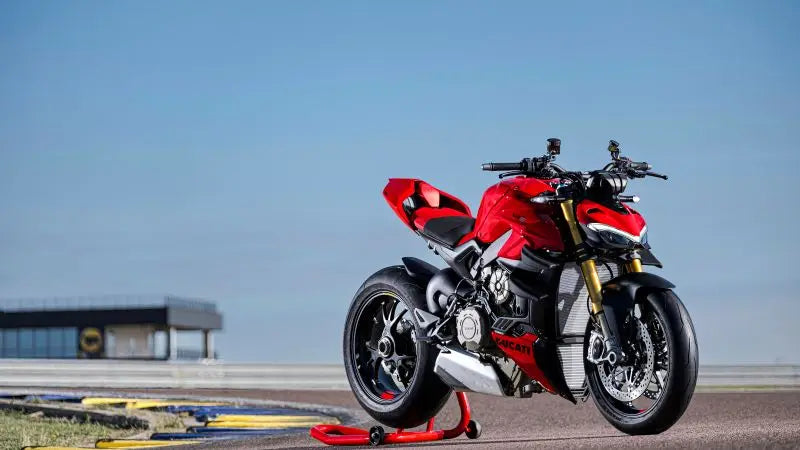 Canvas Wall Arts Home Decor Streetfighter V4 S Ducati Panigale V4 R Motorbike Wallpaper Decoration Picture Living Room Artwork Peaceful Pleasures Health and Wellness 07 30x40cm Unframed