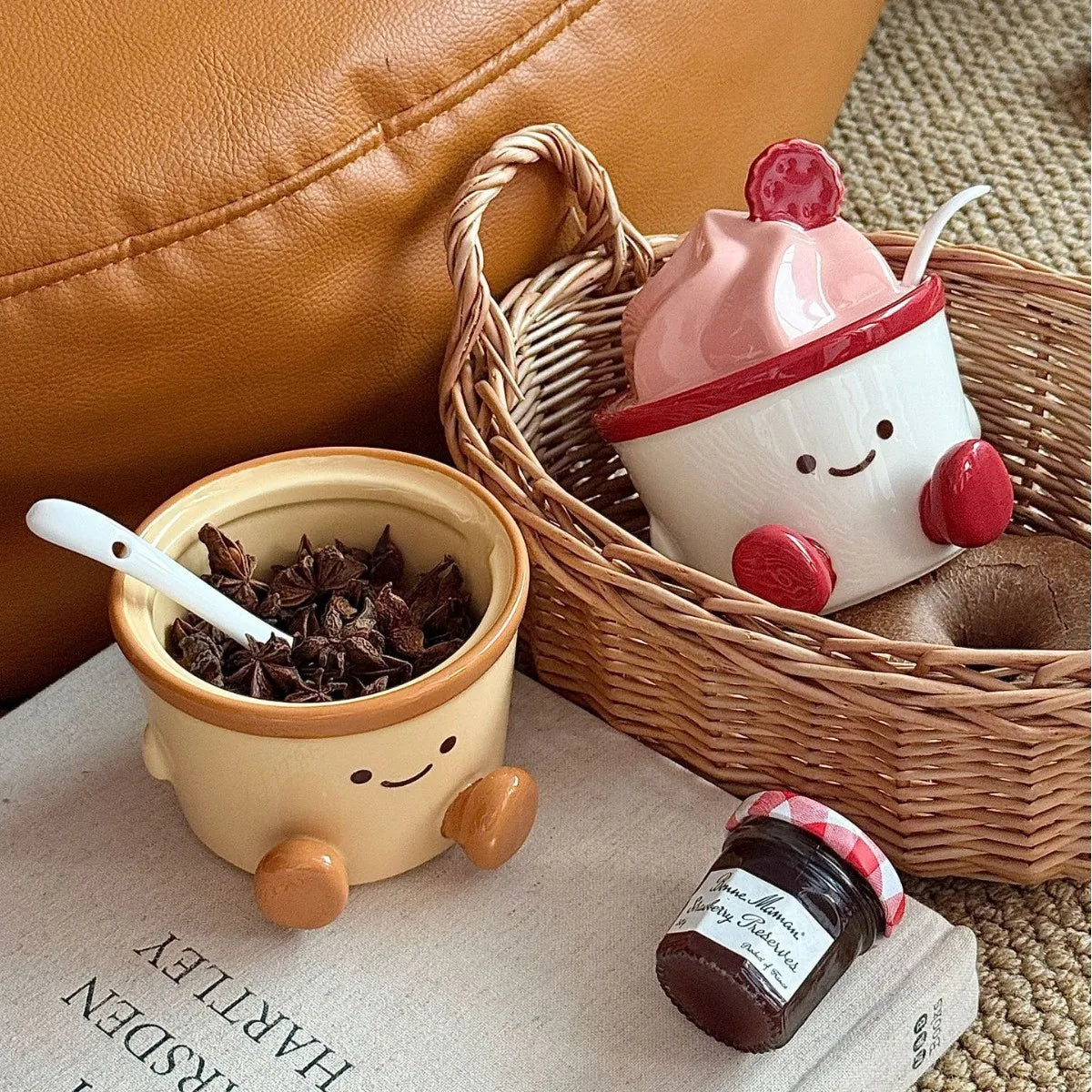 Kitchen Condiment Storage Jar Creative Ice Cream Ceramic Spice Jar Home Decorative Seasoning Pot Design Sense Salt MSG Container Peaceful Pleasures Health and Wellness
