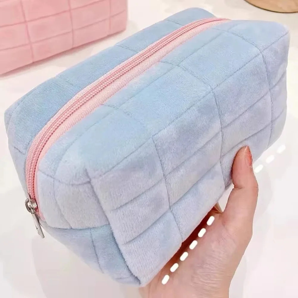 Large Faux Fur Cosmetic Bag – Travel Makeup Organizer Pouch