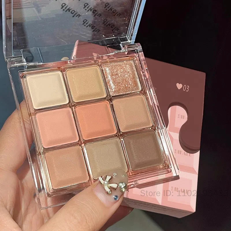 9-Color Smoky Eye Shadow Palette – Matte & Shimmer