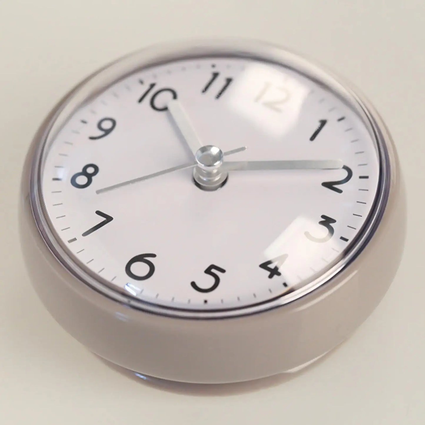 Mini Suction Cup Wall Clock – Silent, Waterproof, Anti-Fog