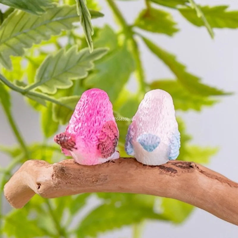 1pcs Miniature Bird Figurines, Mock Animal Toy Mini Cute Pet ModelFor Fairy Garden, Moss Micro Landscape Home Accessories Fairy Peaceful Pleasures Health and Wellness