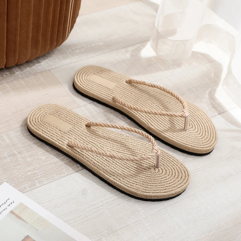 Women's Flat Flip Flops Straw Sandals – Beach & Indoor Slides