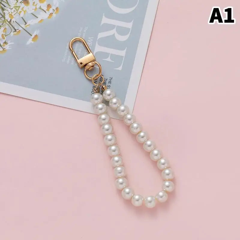 Pearl Flower Keychain Charm – Beaded Bag & Phone Pendant