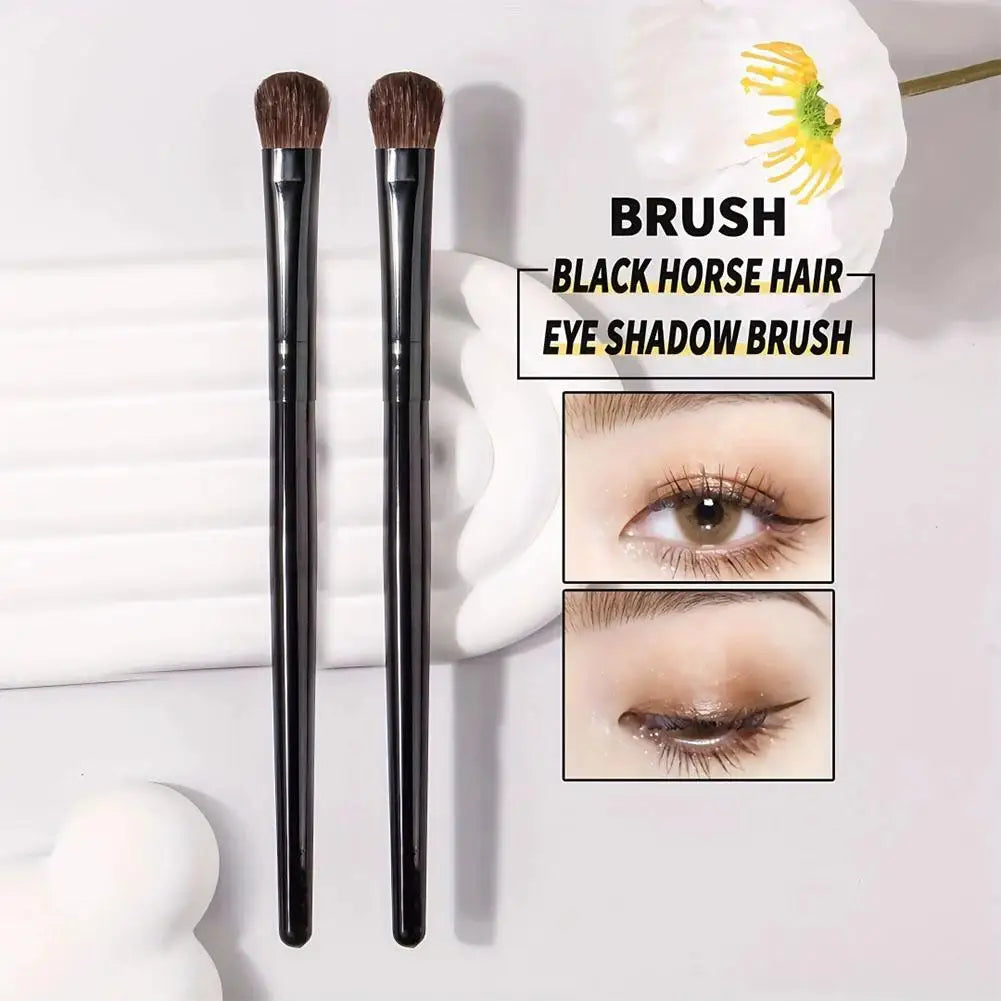 Eyeshadow Brush – Precision Blending & Contouring Makeup Tool