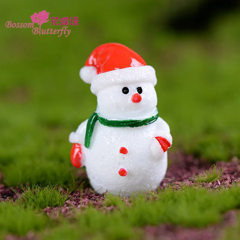 1pcs Fairy Garden Cartoon Ornaments Resin Craft Gift Christmas Santa Snowflake Snowman Miniature Figurine Accessories Home Decor Peaceful Pleasures Health and Wellness White 4
