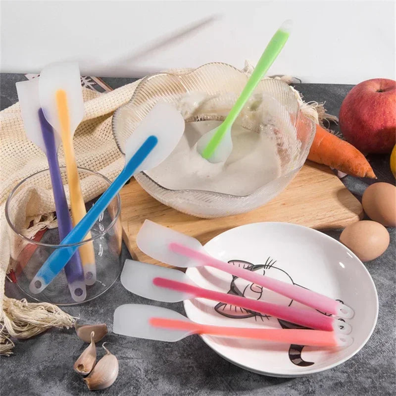 Silicone Cake Spatula & Cream Scraper | Non-Stick Baking Tool