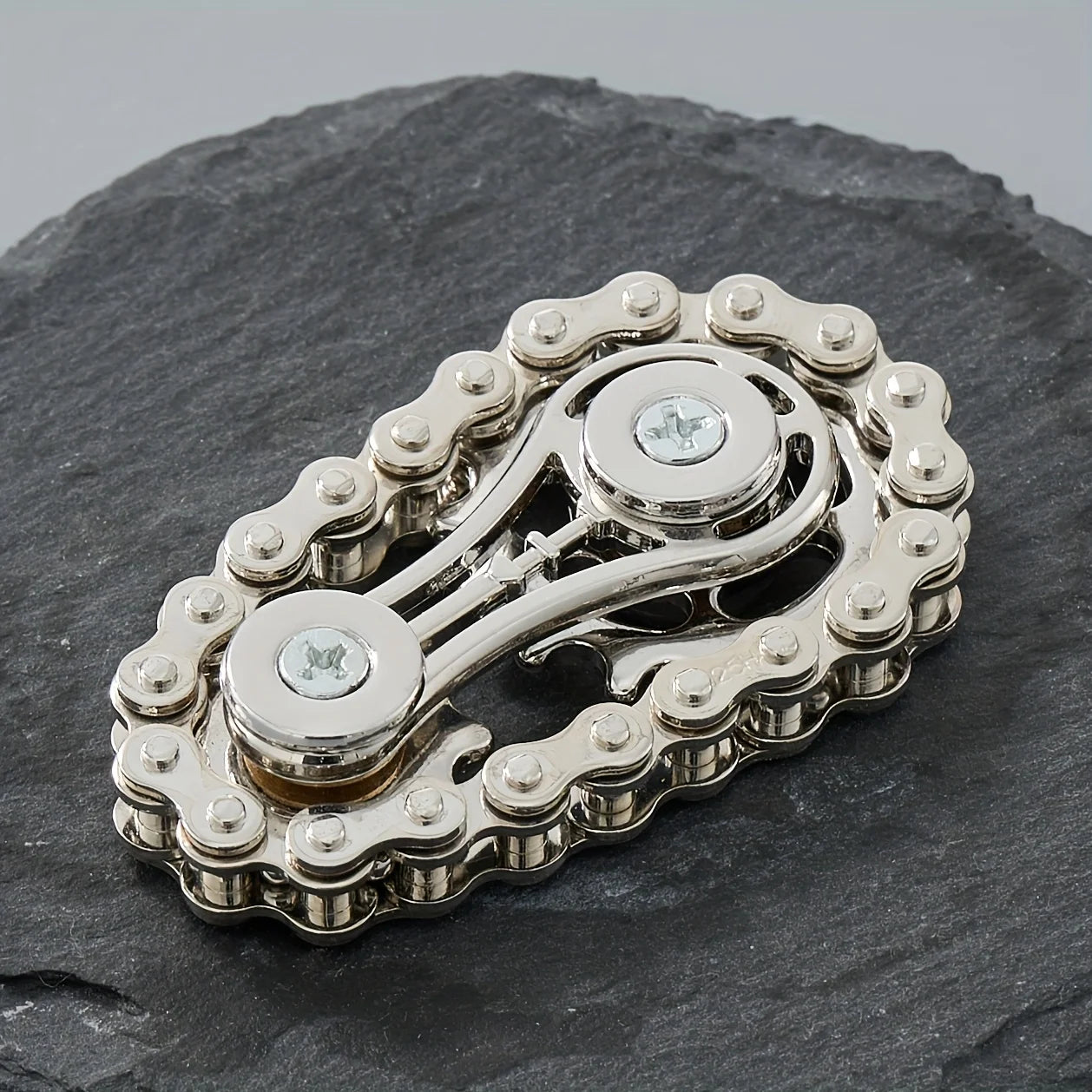 Sprockets Flywheel Finger tip Gyro Fidget Spinner Antistress Anxiety Metal Bike Chains Finger tip Gyro EDC Spinner Fidget Toys Peaceful Pleasures Health and Wellness Silver -1pc