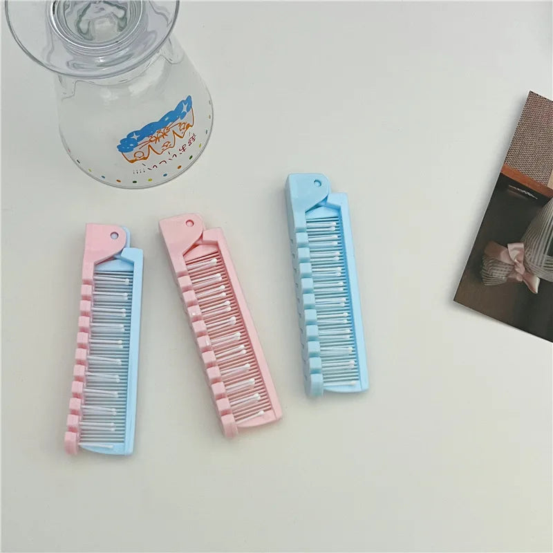 Mini Folding Comb – Portable 2-in-1 Travel Hairbrush & Detangler