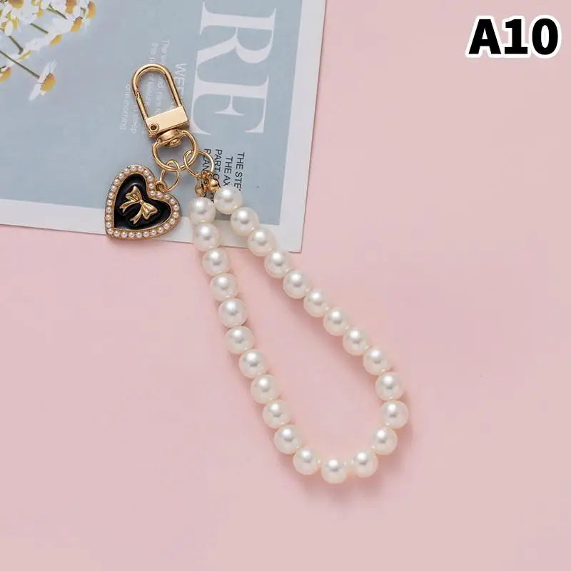 Pearl Flower Keychain Charm – Beaded Bag & Phone Pendant