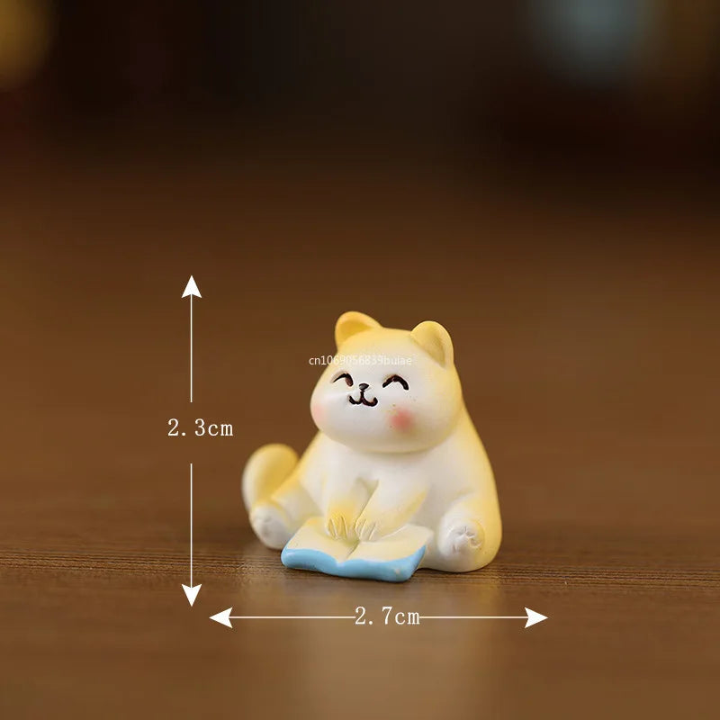 Cute Resin Cat Figurine Statue | Mini Home & Desk Decor