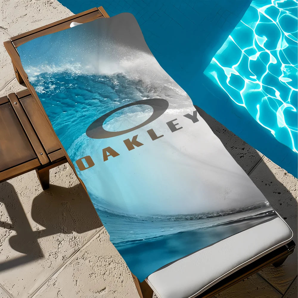 Quick Dry Beach Towel – Soft Microfiber Pool & Travel Towel