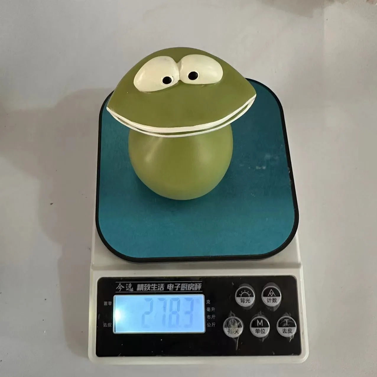 Kawaii Big Mouth Resin Frog Figurine | Garden & Desk Decor