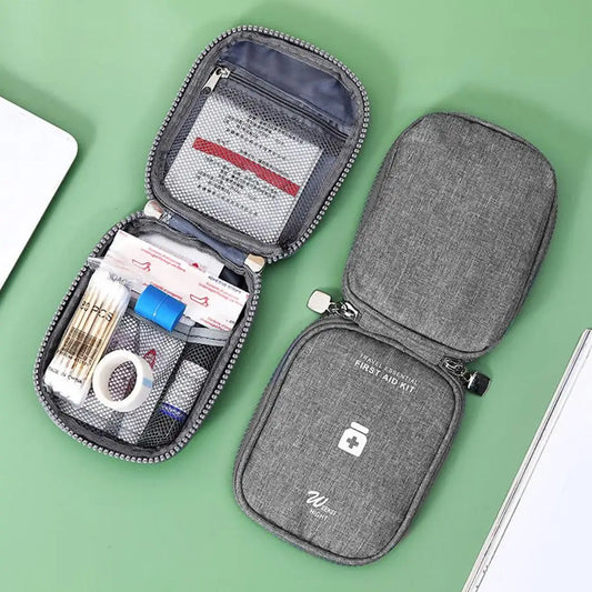 Portable First Aid Kit Bag – Travel Medicine Storage Organizer First Aid Organizer Bag Oasis Select