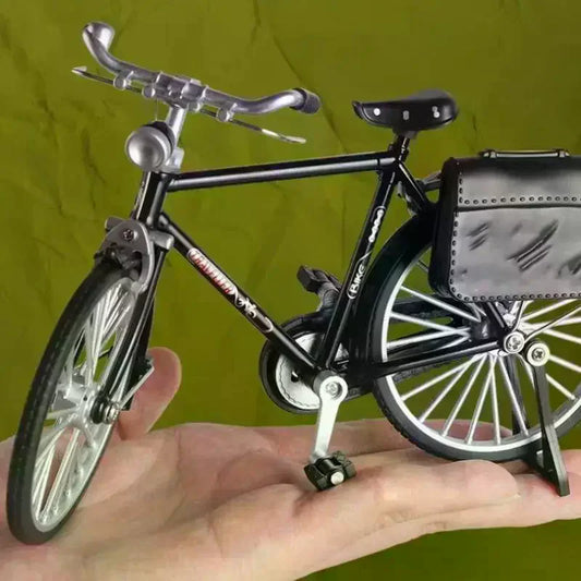 1:10 Diecast Metal Retro Mountain Bike Model with Mini Pump Diecast Bike Model Oasis Select