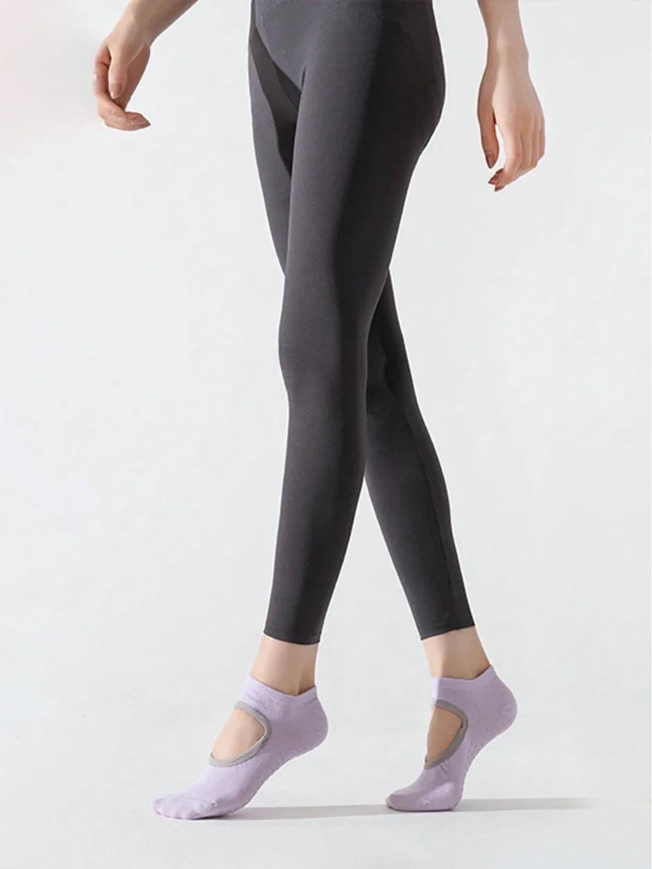 1/6_Pairs Women'S Yoga Socks Non-Slip Pilates Dance Socks Non-Slip Floor Slippers With Handles For Gym Indoor And Fitness Ballet Peaceful Pleasures Health and Wellness