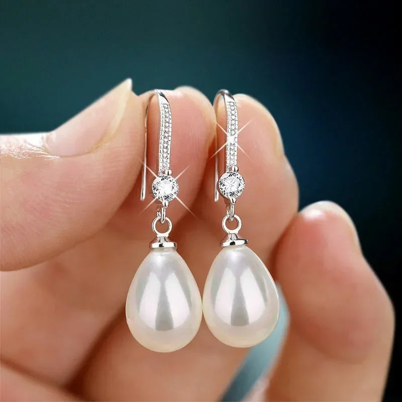 Freshwater Pearl Drop Earrings – Elegant Water Drop Style