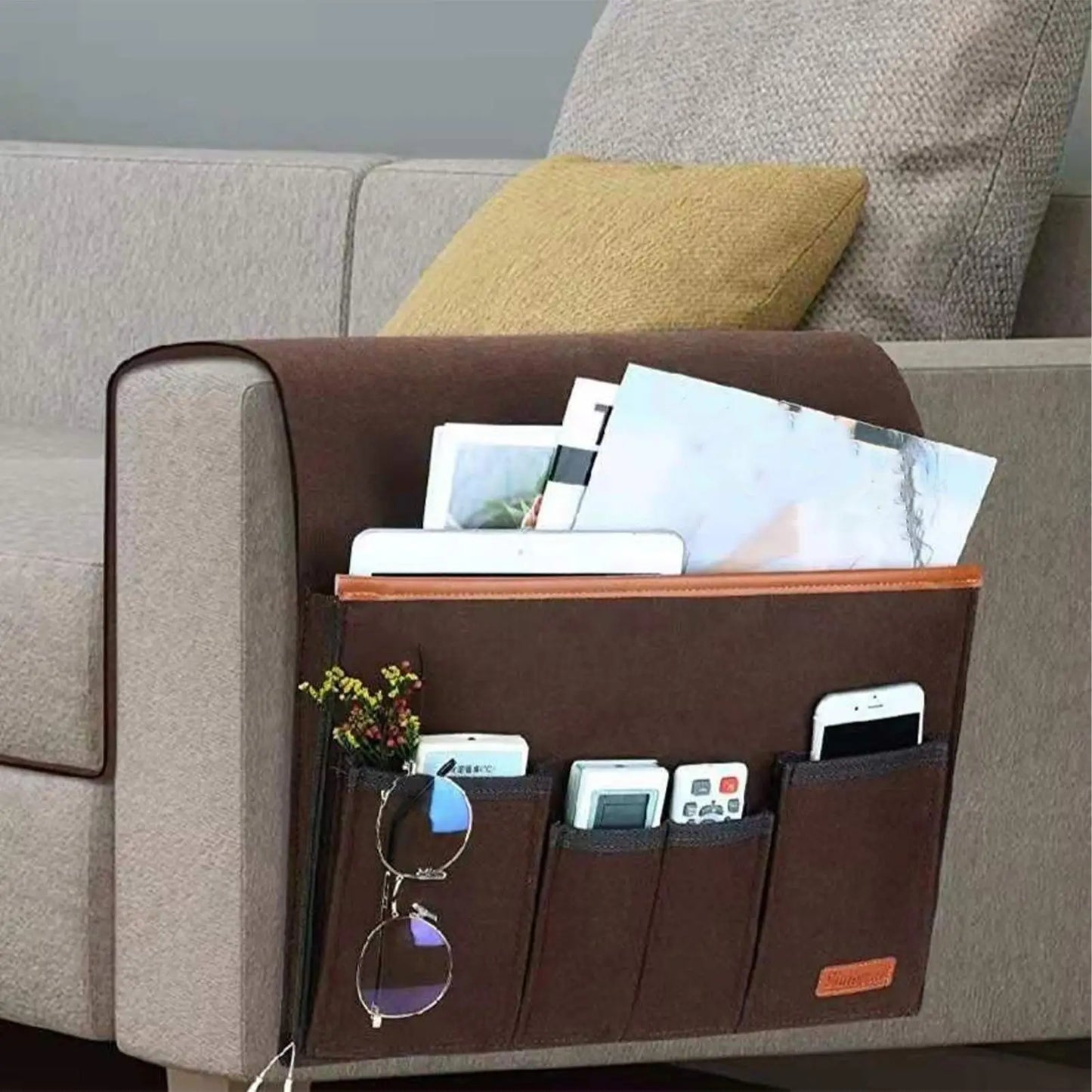 Non-Slip Sofa Armrest Organizer – 5-Pocket Storage Pouch