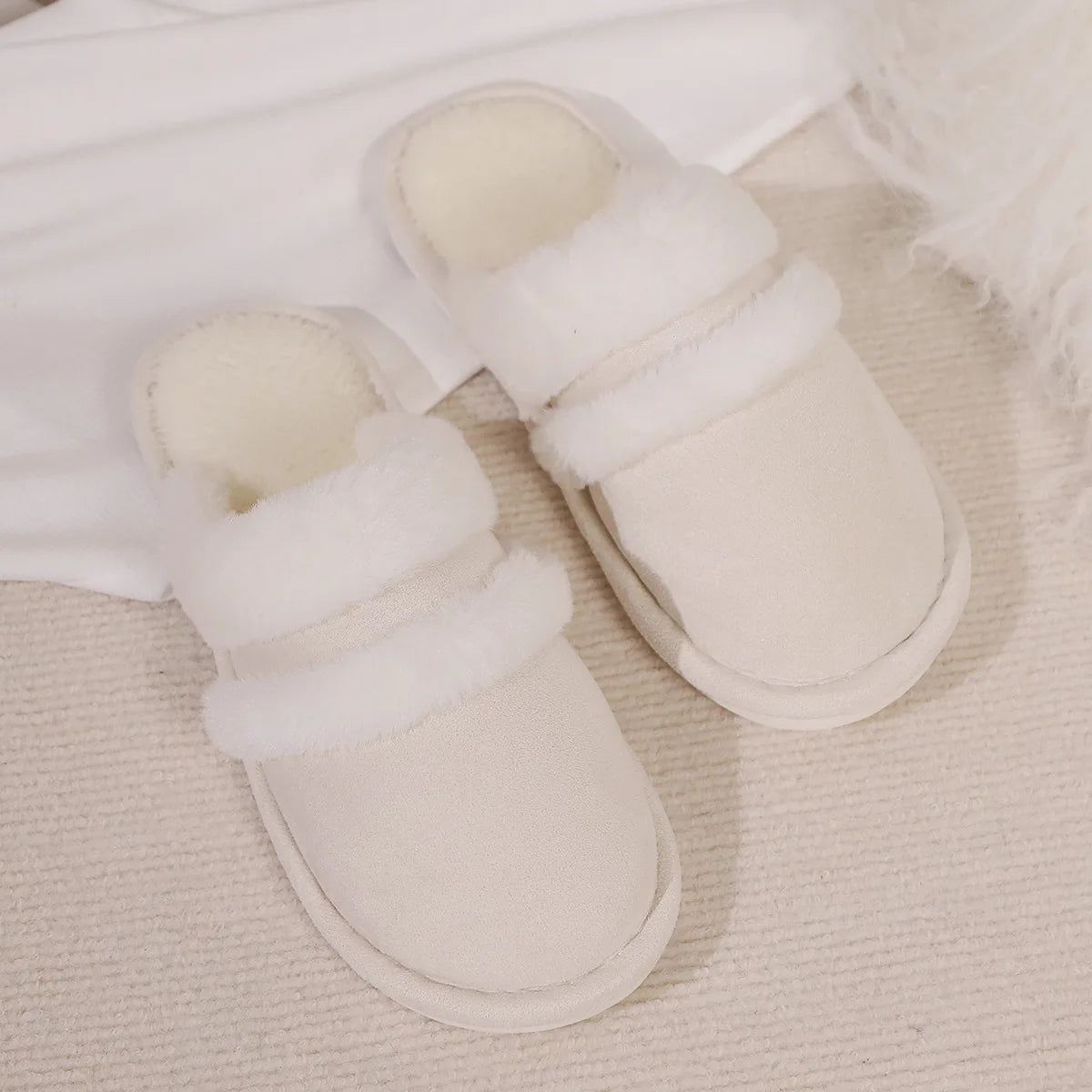 Women's Winter Plush Slippers – Warm Non-Slip Indoor Slides