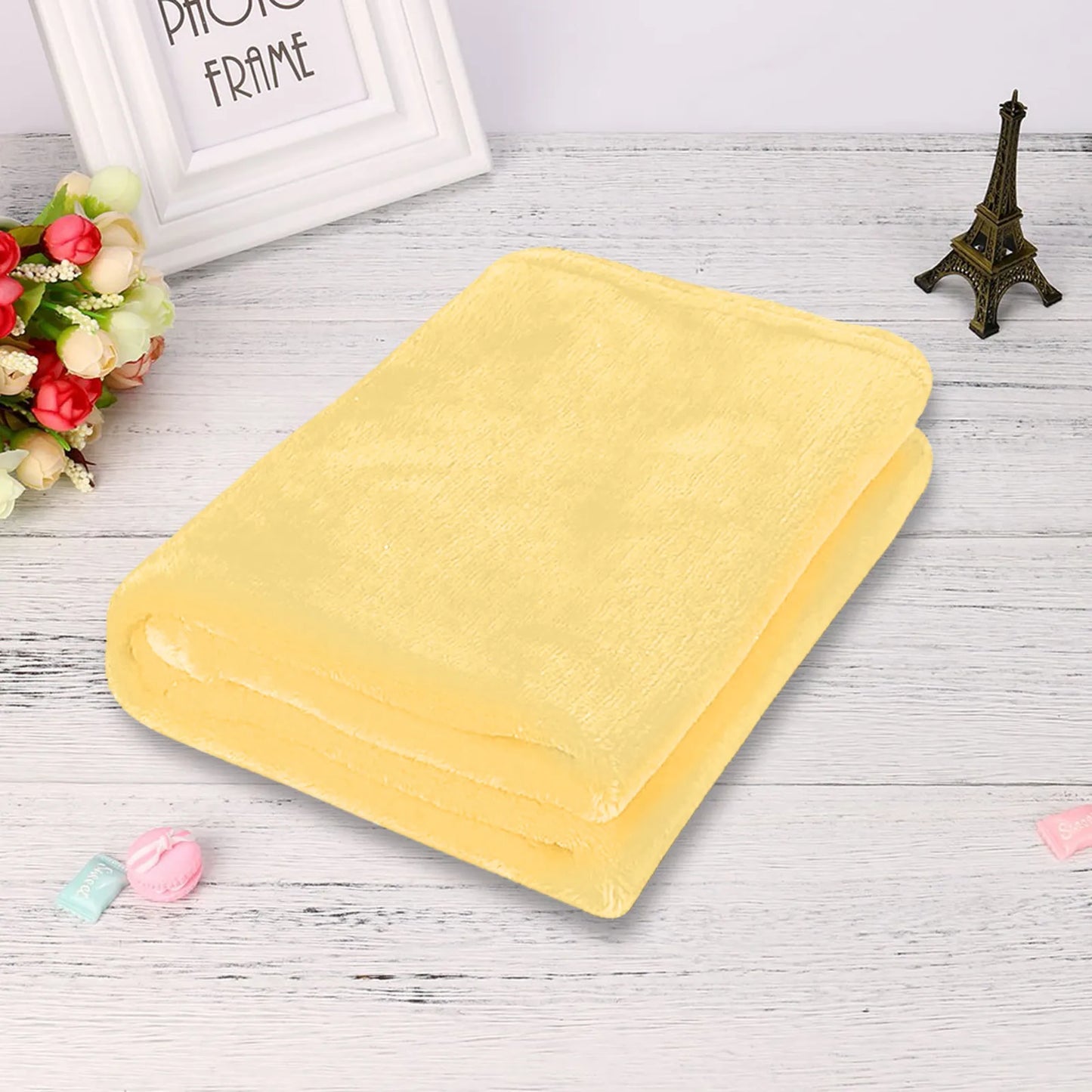 Soft Coral Fleece Throw Blanket – Cozy Sofa & Bed Cover