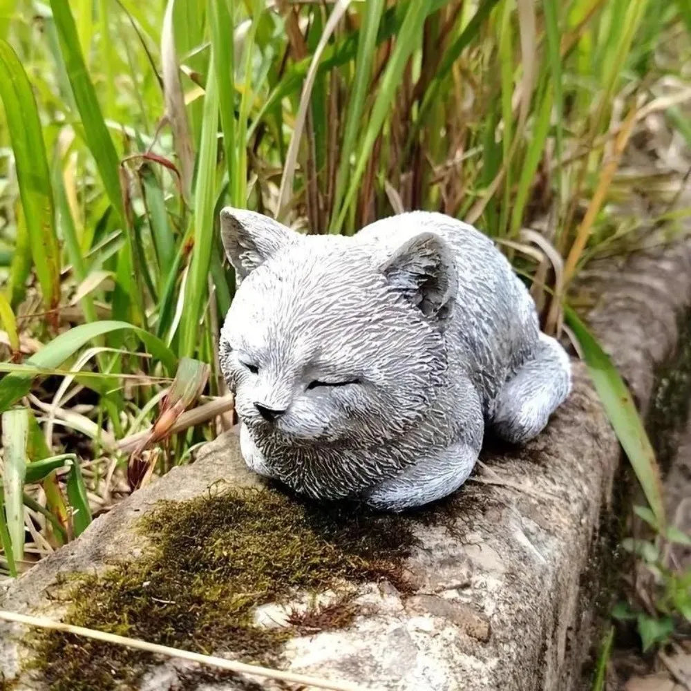Resin Cat Statue – Realistic Cartoon Animal Figurine Decor