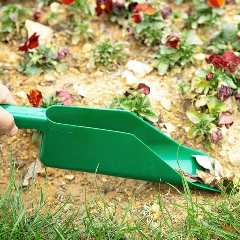 Flex-Fit Gutter Cleaning Scoop – Leaf & Debris Removal Tool