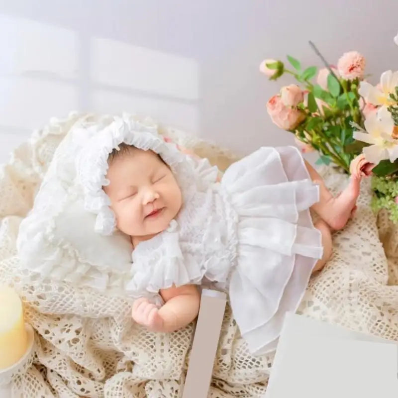 Newborn Photography Dress & Hat Set | Baby Girl 0–1 Month