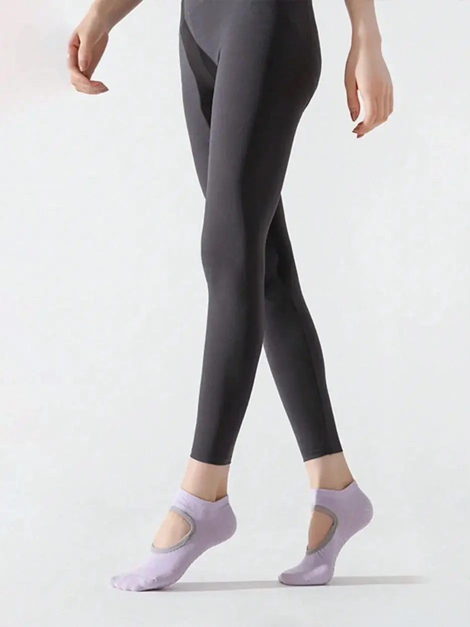 1/6_Pairs Women'S Yoga Socks Non-Slip Pilates Dance Socks Non-Slip Floor Slippers With Handles For Gym Indoor And Fitness Ballet Peaceful Pleasures Health and Wellness