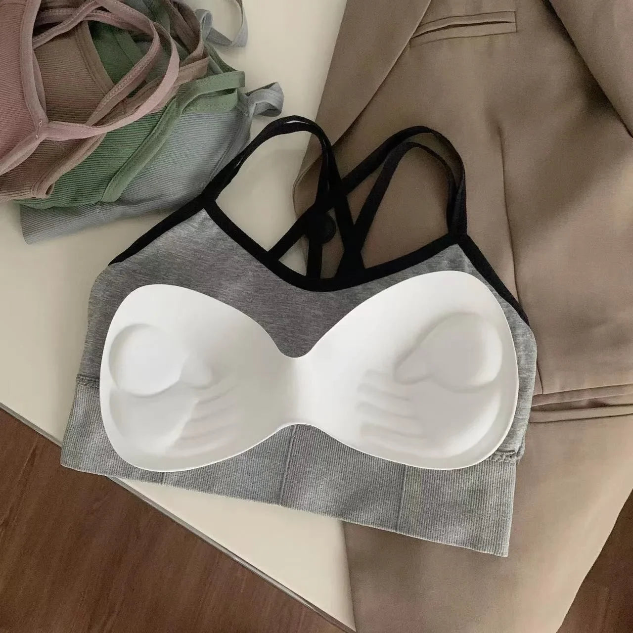 Women's Cross Back Sports Bra Tank Top | Yoga & Fitness
