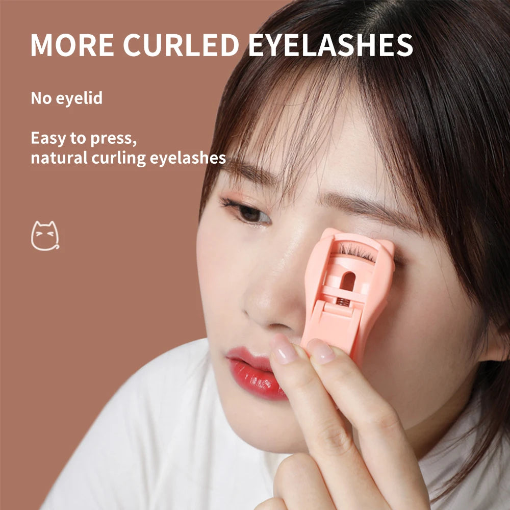 Cat Claw Eyelash Curler – Cute, Professional & Long-Lasting