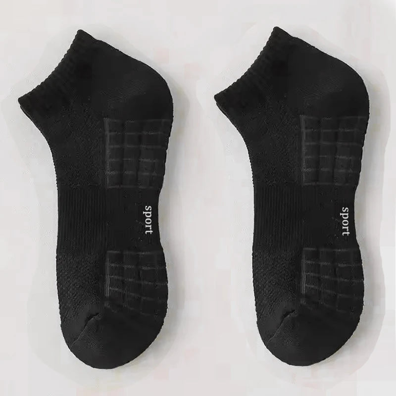 Men's Thick Bottom Sweat Absorbing and Breathable Sports Socks with Bottom Cushion for Running Professional Sports Men's Socks Peaceful Pleasures Health and Wellness Short Socks Black